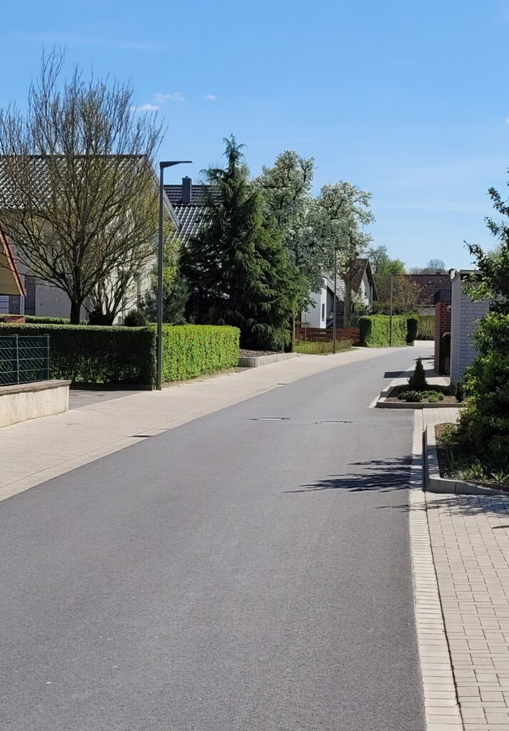 Kleiner Schratweg nach dem Straßenbau in den vergangenen Jahren